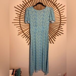 Women’s AFRM Floral Blue Ditsy Floral Midi Dress w Open Back Side Slit Smocking